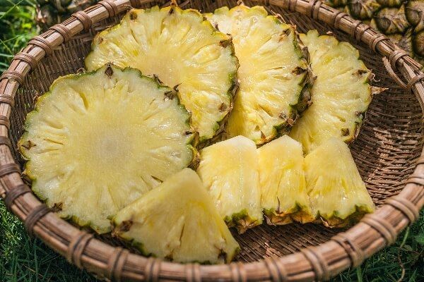 Benefits of Pineapple and Disadvantages