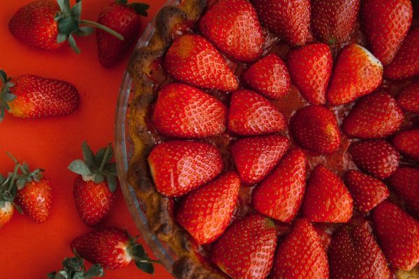Health Benefits of Strawberries and Disadvantages 
