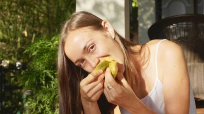 How to eat and add mangoes to your diet