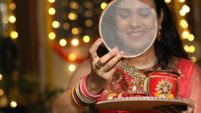 Karwa Chauth 2021 Date and Time