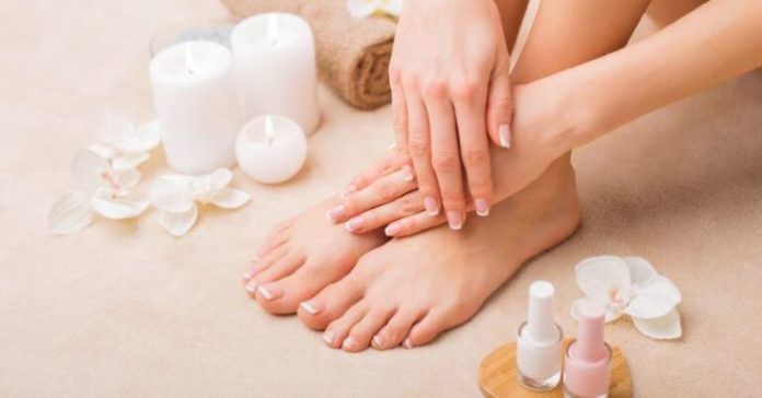This Style of Manicure Pedicure will Surprise You Too