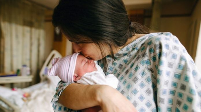 New Moms Can Follow These Tips while Handling a Newborn Baby