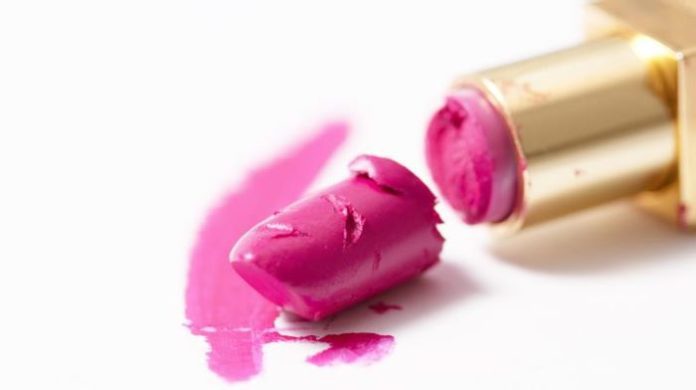 Favorite Lipstick Broken By Mistake, Then Use it in These Ways