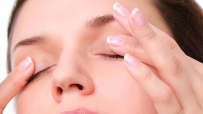 How to Reduce or Prevent Eye Strain Tips