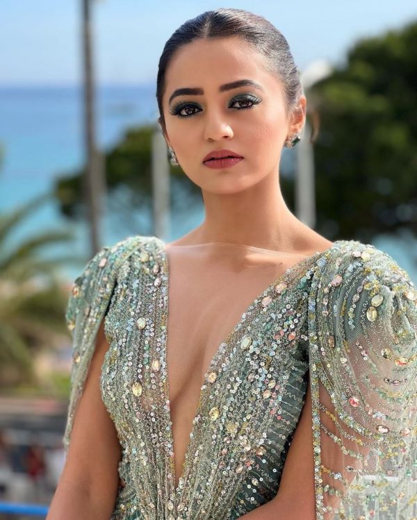 Indian Celebs Cannes Looks Give Perfect Eye Makeup Inspiration