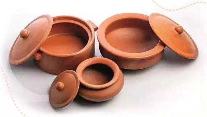 Tips and Tricks to Follow If You are Cooking in Clay Pots