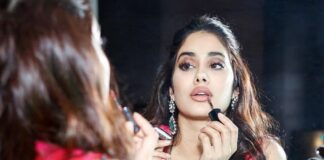 Janhvi Kapoor Pinkish Makeup look is Perfect for Diwali